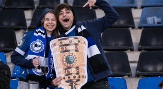 Arminia im Pokalfinale: So kreativ drücken Fans im Kreis Herford der Mannschaft die Daumen