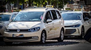 Bielefelderin wartet vergeblich auf Taxi - haben Fahrer keine Lust auf Außenbezirke?