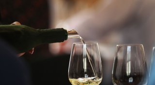 Spitzenweine werden häufiger direkt beim Winzer gekauft