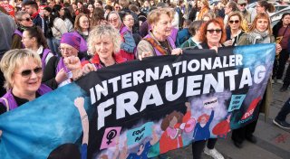 Internationaler Frauentag in Bielefeld: Riesige Resonanz bei Kundgebung