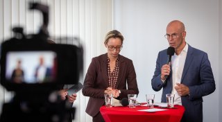 So lief das Bielefelder Stichwahl-Duell zwischen Christiana Bauer und Ingo Nürnberger