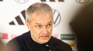 DFB-Frauen mit Neuling Kett und Rückkehrerin Lohmann