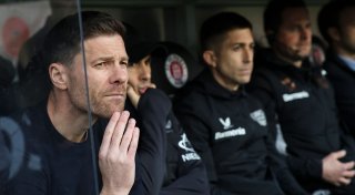 Alonso weicht Zukunftsfrage bei Leverkusen weiter aus