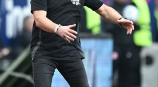 Union-Coach Baumgart wettert über Gelb-Regel