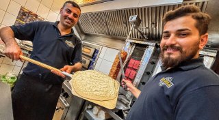 Neuer Grill an traditionsreicher Stelle: Onkel und Neffe erfüllen sich langgehegten Wunsch
