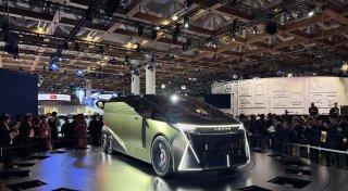 Van, Crossover, Supersportler: Lexus sortiert «Oberhaus» neu