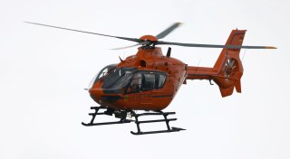 Schwerer Unfall: Drei Menschen verbrennen in E-Auto