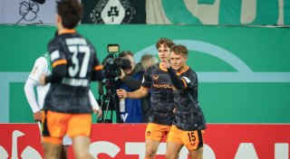 Kaiserslautern jubelt in Fürth - Kurioser Platzverweis