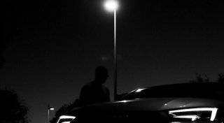 Raser lässt nach Verfolgungsjagd mit der Bielefelder Polizei sein Auto zurück