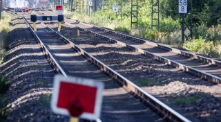 Polizeieinsatz beendet: Bahnstrecke zwischen Bielefeld und Herford wieder frei