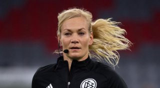 Ex-Schiedsrichterin Steinhaus-Webb wird FIFA-Funktionärin