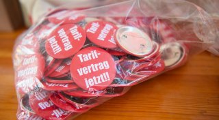 Etwa die Hälfte der Beschäftigten mit Tarifvertrag