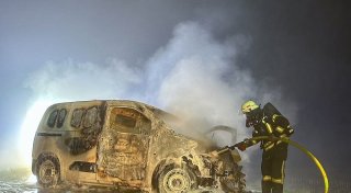 Rätsel um brennendes Auto bei Brakel