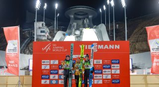 Skispringerin Schmid dominiert im Weltcup