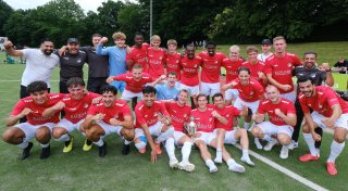 Theesens Kicker räumen auch beim „Fruchtalarm-Cup“ ab