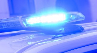 Auto kollidiert in Herford mit E-Scooter: Frau aus Bielefeld schwer verletzt