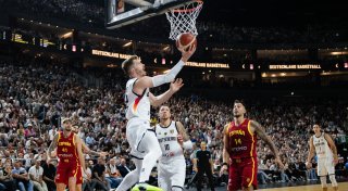 Nowitzki sieht Sieg: Basketballer bezwingen Spanien erneut