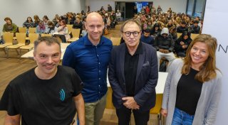 Was Ex-Armine Ewald Lienen jungen Bielefeldern mit auf den Weg gibt