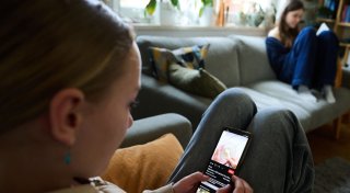 Belangloses in Serie - Scrollen Kinder sich um den Verstand?