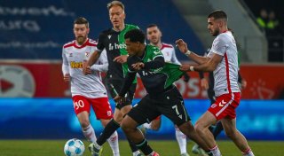 Breitenreiter jubelt beim Comeback als Hannover-Coach