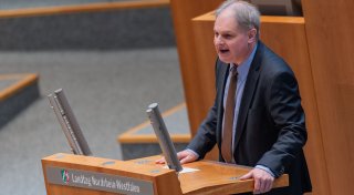 NRW streitet ums Geld: „Sie sind der neue Schulden-Junkie des Landes“