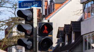 Neue Hermann-Ampel leuchtet ab sofort in der Detmolder Innenstadt
