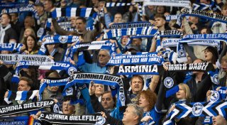 Im Video: Das sagen die Arminia-Fans nach dem Derbysieg gegen den VfL Osnabrück