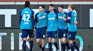 Köln nach Sieg in Kaiserslautern neuer Zweitliga-Primus