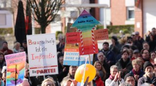 Politik in Enger und Spenge ist hilflos gegenüber dem Rechtsextremismus