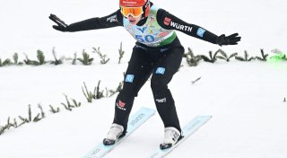 WM-Generalprobe der Skispringerinnen: Freitag wieder Zweite
