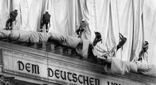 Ein Haus verschwindet, ein Bild bleibt