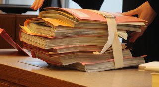 Betreute Menschen um viel Geld betrogen? Detmolder Anwältin droht Mammut-Prozess