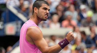 Alcaraz dank Sieg im Topstar-Duell mit Djokovic im Finale