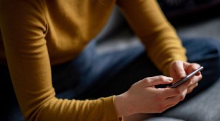 Umfrage: Mehrheit stritt schon mit Partner per Textnachricht