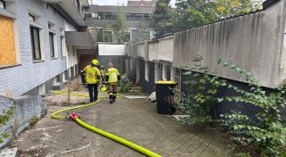 Feuer am ehemaligen Bad Oeynhausener Nobelhotel - Haben Kinder Müll angezündet?