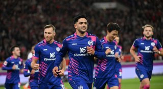 Jubel vor VfB-Kurve: Mainzer Amiri entschuldigt sich