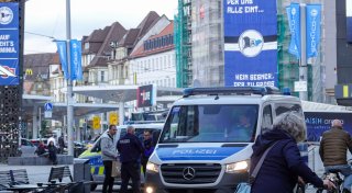 Polizei fahndet in Bielefeld nach bewaffnetem Ladendieb