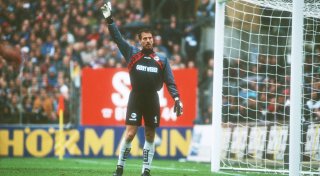 „Bin mit meinem Leben im Reinen“: Arminia-Legende Uli Stein wird 70