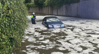 Sturm und Hagel: 1,3 Milliarden Unwetterschäden an Autos