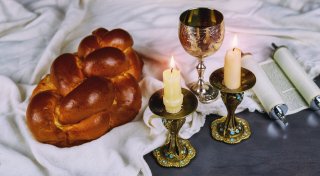Pessach 2025: Wünsche, Traditionen und Rezepte zum jüdischen Feiertag