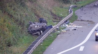 Vollsperrung bei Bielefeld aufgehoben: Schwerer Verkehrsunfall auf der A33