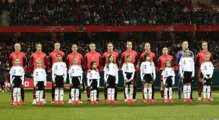 DFB-Frauen live bei KiKA - und mit Bernd das Brot