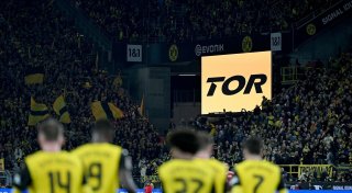 Leverkusen bleibt dran - Vier Tore von Guirassy