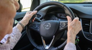Umfrage: Mehrheit für Fahrprüfungen für ältere Lenker