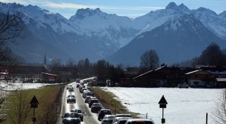Autofahrer müssen am Wochenende mit vollen Straßen rechnen