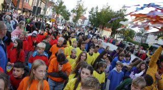 Festumzug wird zum Feier-Höhepunkt der 75. Warburger Oktoberwoche