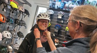 Bielefelder Experten geben sechs wichtige Tipps für den Kauf eines Fahrradhelms