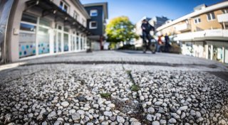 Keine Chance für Kaugummi-Spucker: Liebeserklärung an Bielefelder Waschbeton-Platten