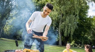 Öffentliche Grillplätze in OWL: Hier dürfen Sie im Freien grillen