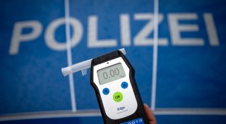 Versicherer wollen längeres Alkoholverbot für junge Fahrer